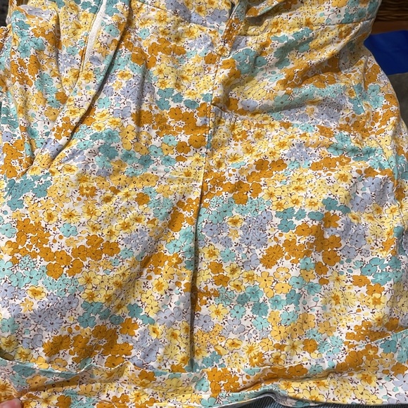 Lili Sidonio / Molly Bracken 2 Piece Outfit - Picture 7 of 8